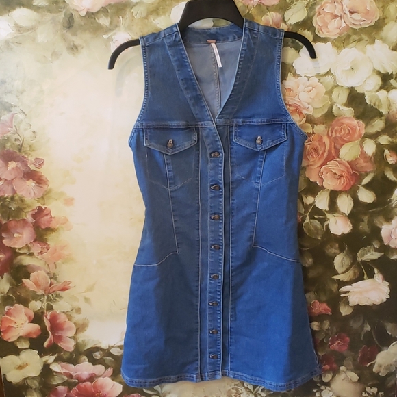 Free People Dresses & Skirts - Free People Sz 4 denim dress